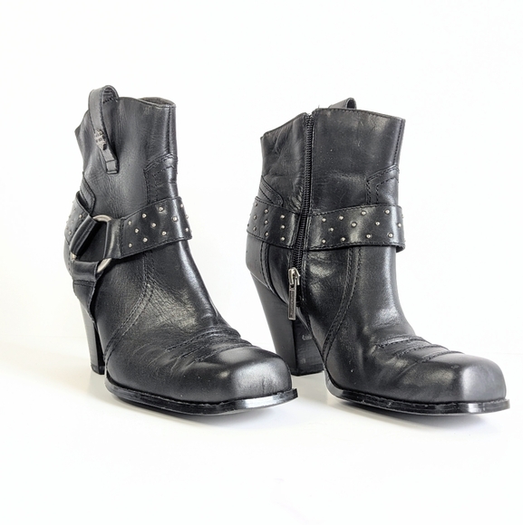 Harley-Davidson Shoes - Rare Harley Davidson Black Leather Square Toe Riding Heeled Ankle Boots sz 8½